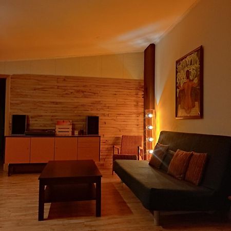 Zalais Namins Apartment Ventspils Luaran gambar
