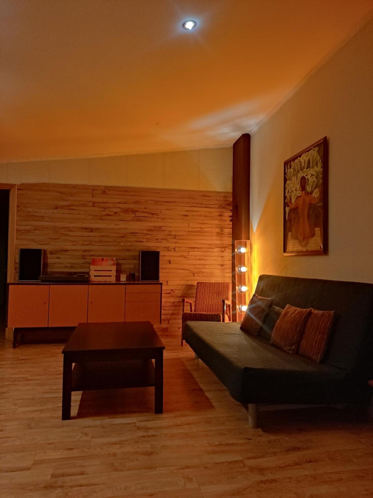 Zalais Namins Apartment Ventspils Luaran gambar